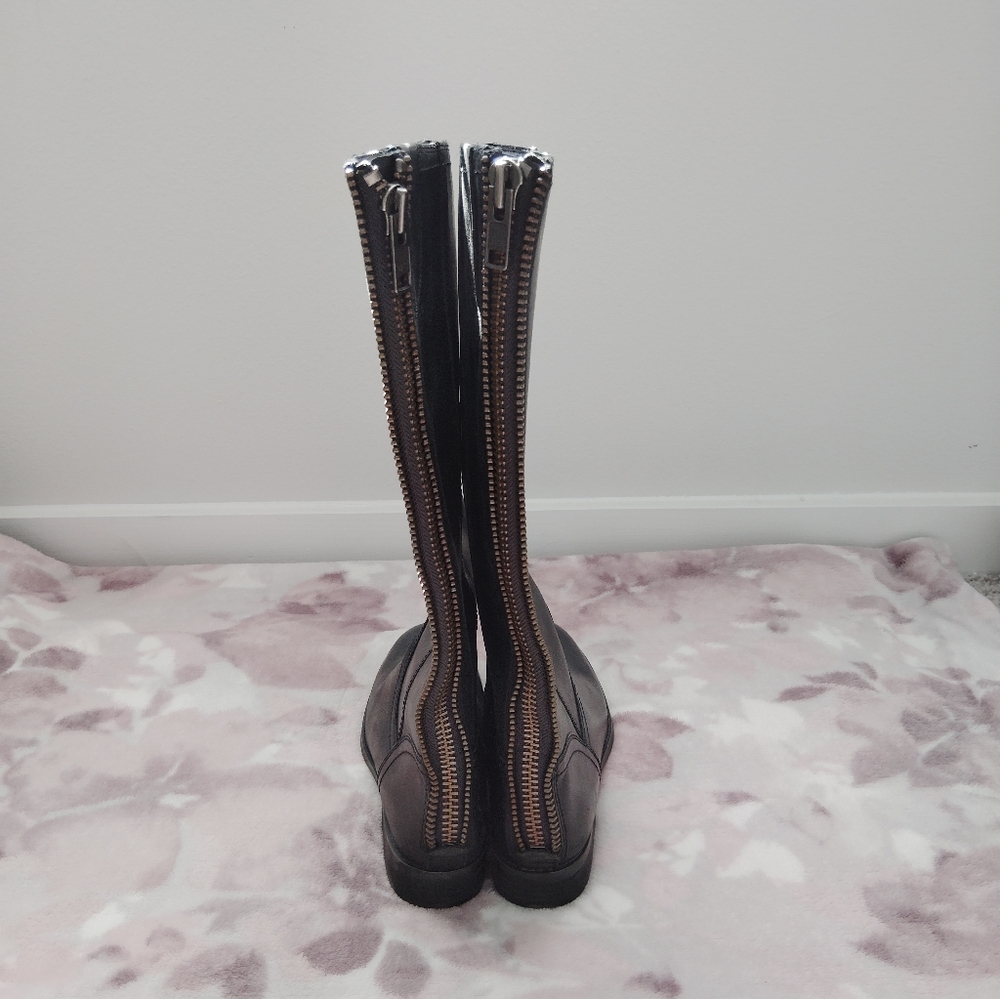 Frye and Co. Women's Black Leather Boots - Picture 4 of 8